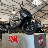 Showroom Sym